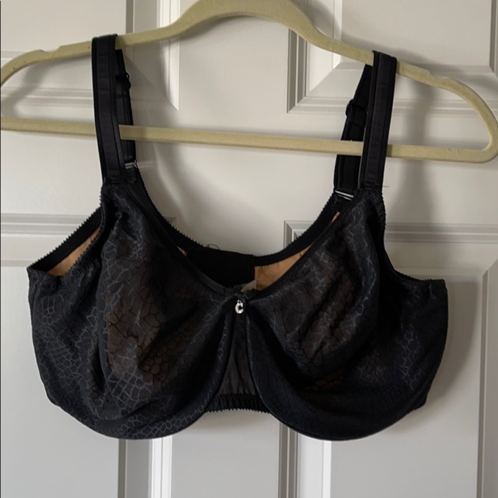Chantelle black bra